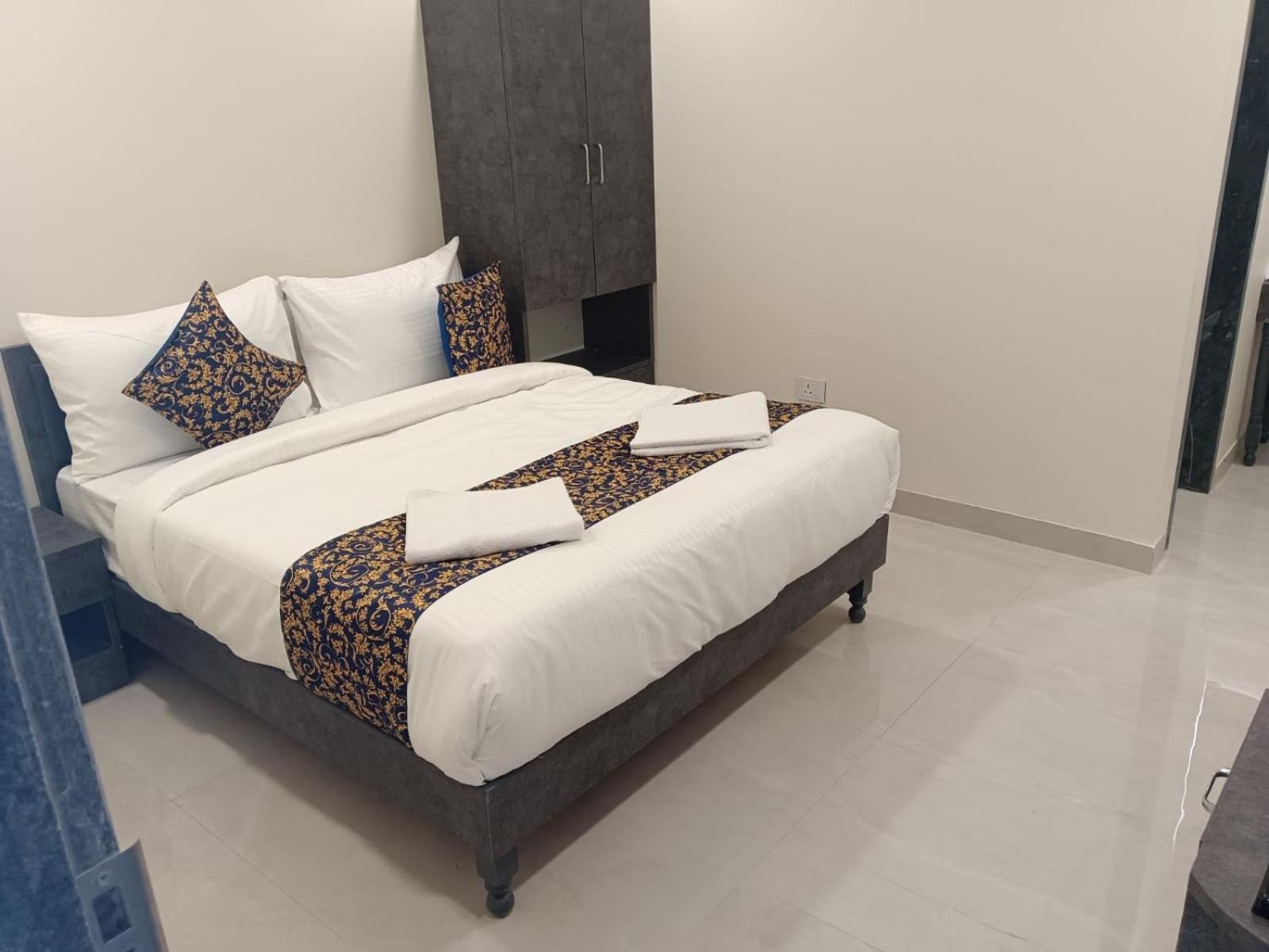 Royal Ocean Prime Hotell Jaipur Exteriör bild